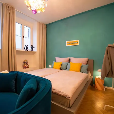 Charles & Kaetchen Style Zentrum-sued *