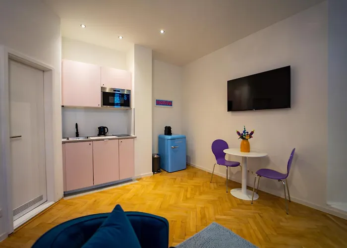 Charles & Kaetchen Style Zentrum-sued